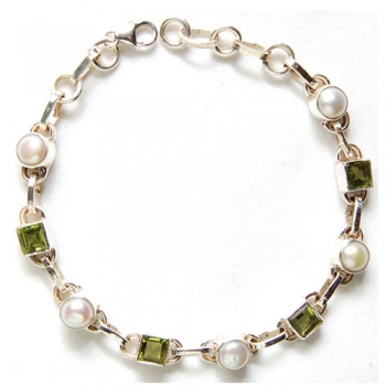 Sleek design freshwater pearl and peridot silver bracelet